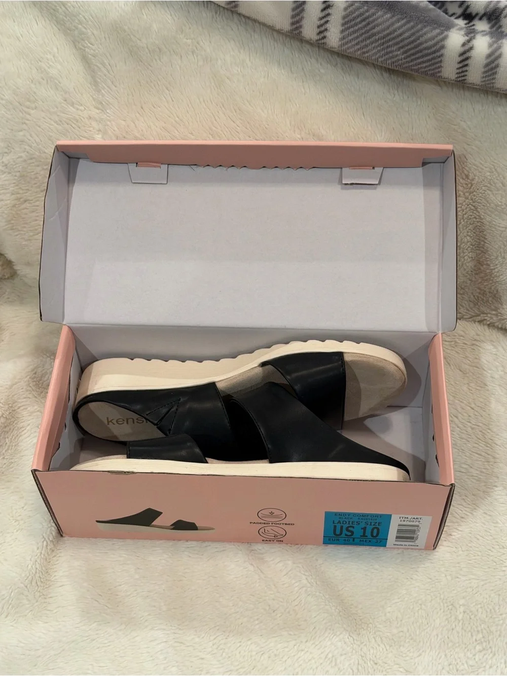 NWT Kensie Black Women’s Slide Sandals Comfortable Everyday Style